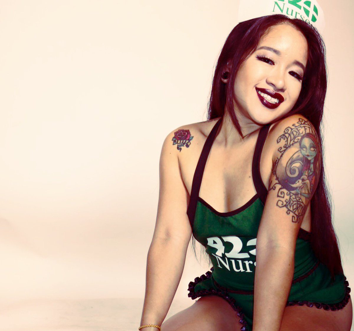 Stickythaico's tweet photo. Hello, nice to meet you guys! I am Mickie aka Zero from @420nurses (link in bio), proud owner of Sticky Thai Co.😘 We are located in LA. https://t.co/8JsPCNAY41