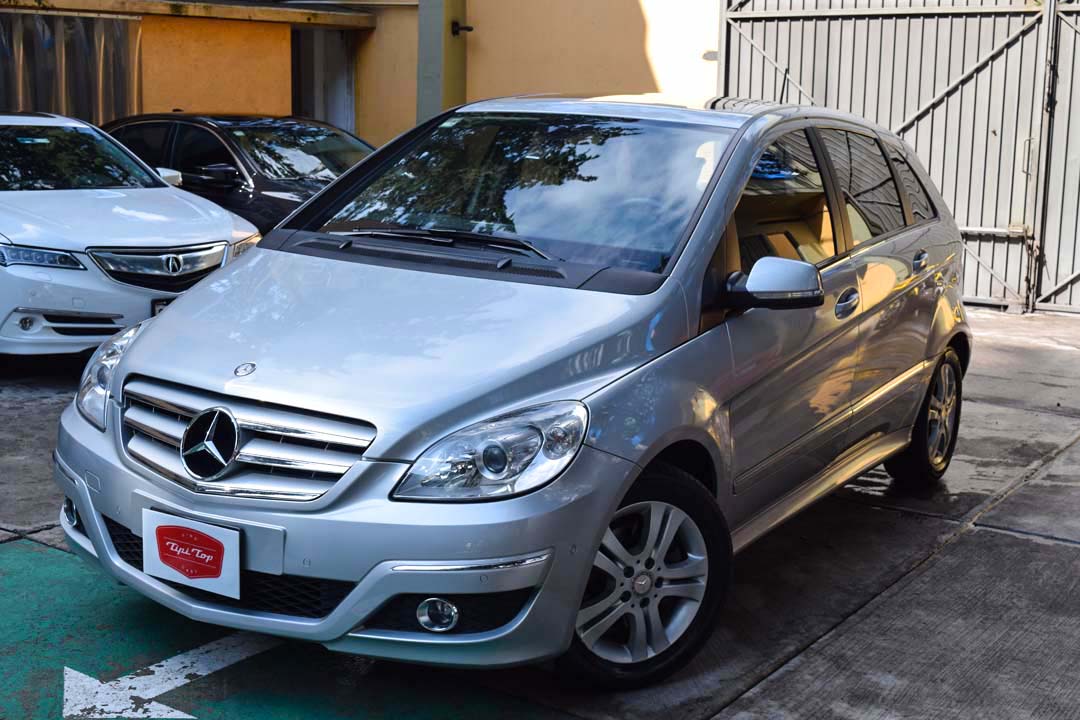 TipiTopmx's tweet photo. #MercedesBenz2011 | $162,820 #ConGarantia #Financiamiento #AutosCDMX | https://t.co/urWQqM2TwG https://t.co/1k69VOP2yL