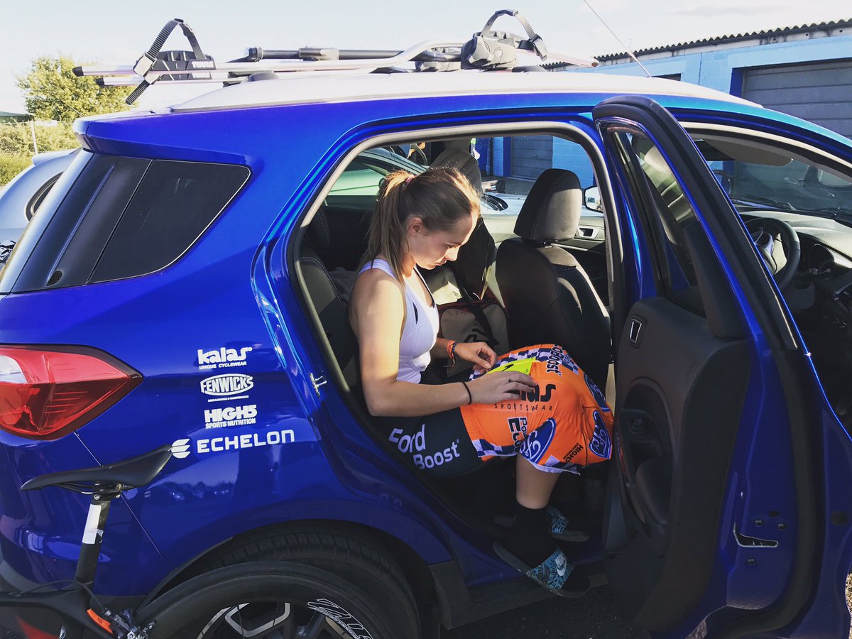 AdeleMartin3's tweet photo. Pre Race pinning 📌🚲🏁
Nice little trip up to thruxton in my Ford ecosport. Thanks @TeamFordEB @forduk @HIGH5Nutrition @Kalasltd @FenwicksBike https://t.co/xUX2aLIhBB