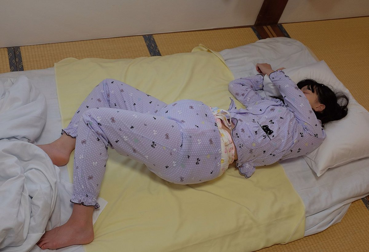 Dia75 布おむつ娘の教授 オネショで布おむつ 基本ですよね Dia75 布おむつ娘の教授 オネショで布おむつ 基本ですよね