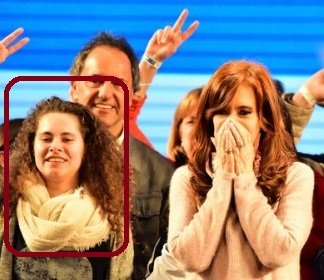 tuitskukas's tweet photo. No eran estudiantes los que llevó CFK a su depto en la campaña . Eran militantes. Mirenlos en un acto anterior  https://t.co/TGVUrW6cZA