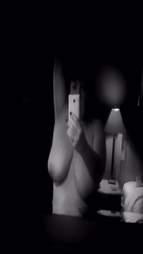 scarlette2525's tweet photo. @subcidence Almost the end of Tuesday just enough time to sneak in with this little gem #titsouttuesday. Wonder what mischief I can get up to Wednesday https://t.co/7fIEbDDNAD