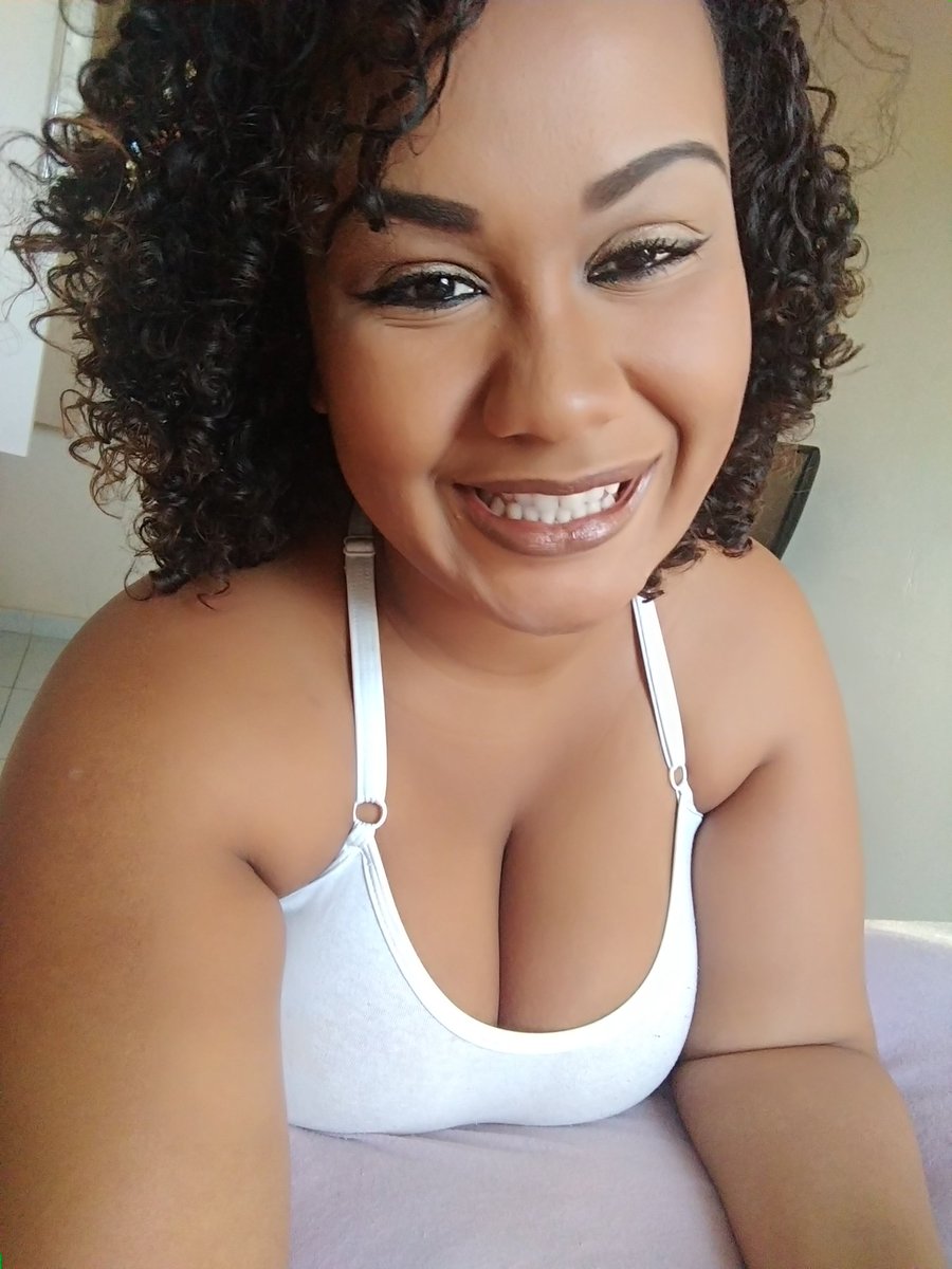 Mimi_Samuca's tweet photo. Haha, terça boa 😊

Bora ser feliz #BetaQuerLab 💋 https://t.co/AQmfDPZWBe