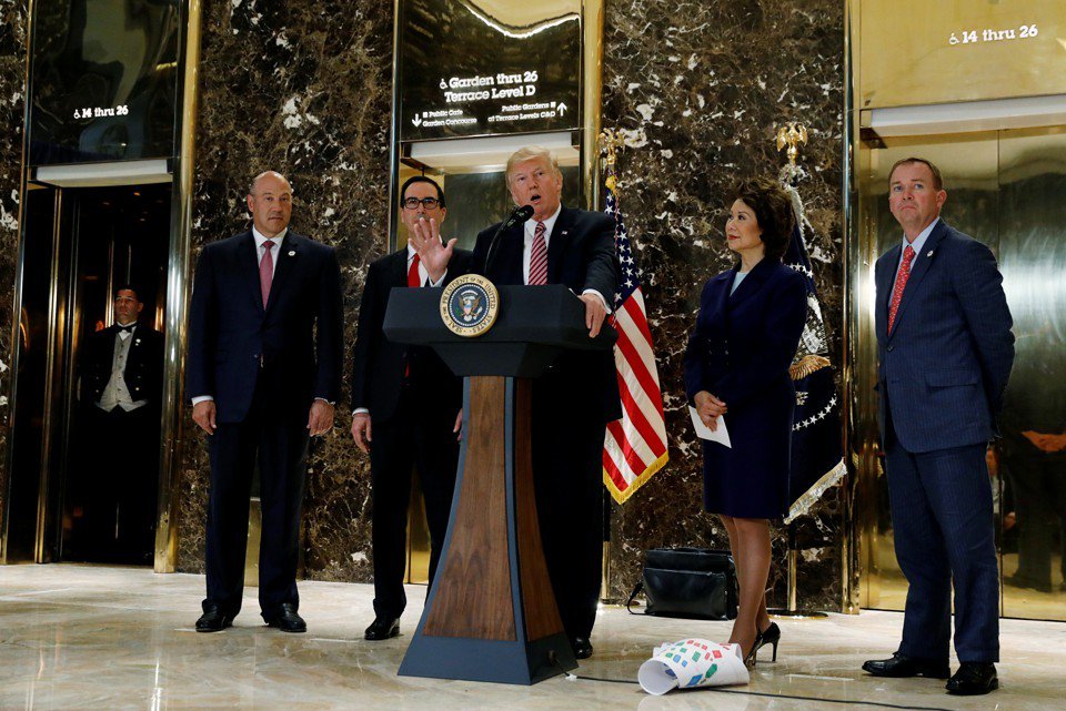 TheAtlantic's tweet image. Trump says that white nationalist protest included "some very fine people," @rosiegray reports theatln.tc/2uMr7mx