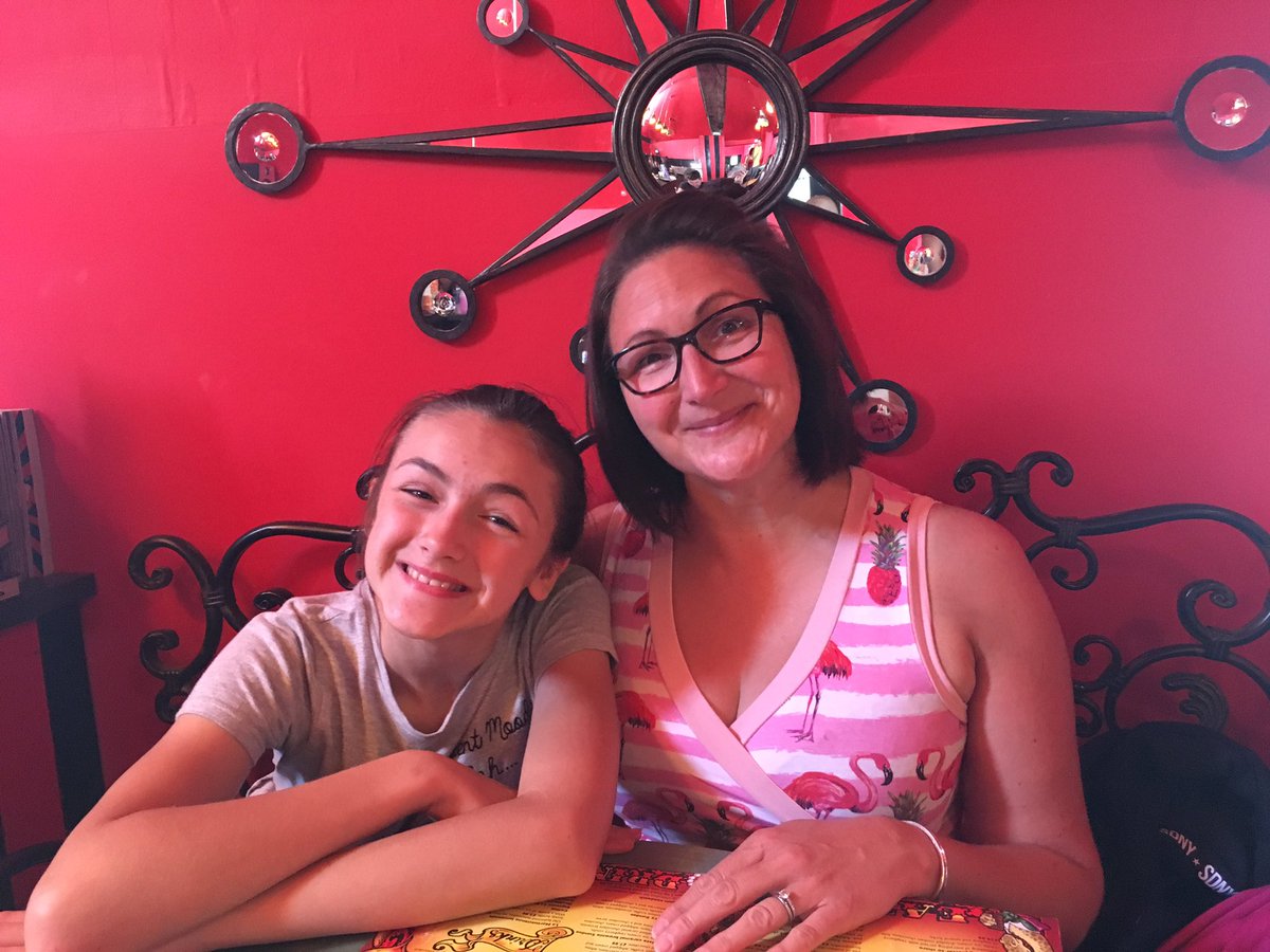 MarrinerJane's tweet photo. Yesterday we went to @choccywoccyshop in Brighton - it was yumtastic! We stuffed ourselves silly with cake and dipping pots 😆🍫❤️⚓️ 💀 https://t.co/5XwsFxMH7f