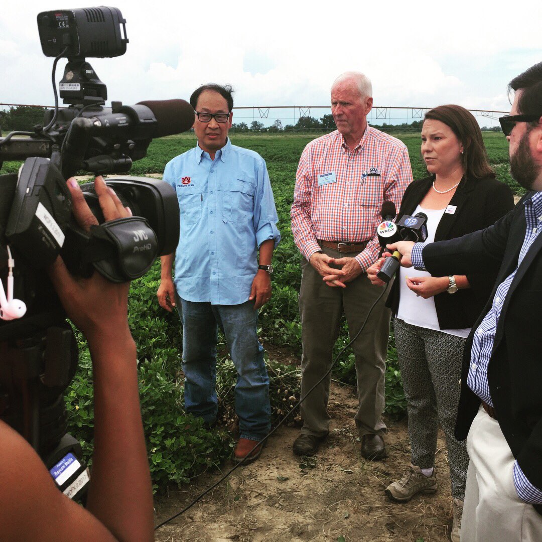 AuburnAg's tweet photo. Thank you to @RepMarthaRoby for your visit to the Wiregrass Research and Extension Center this afternoon! https://t.co/jswf9RfuwV