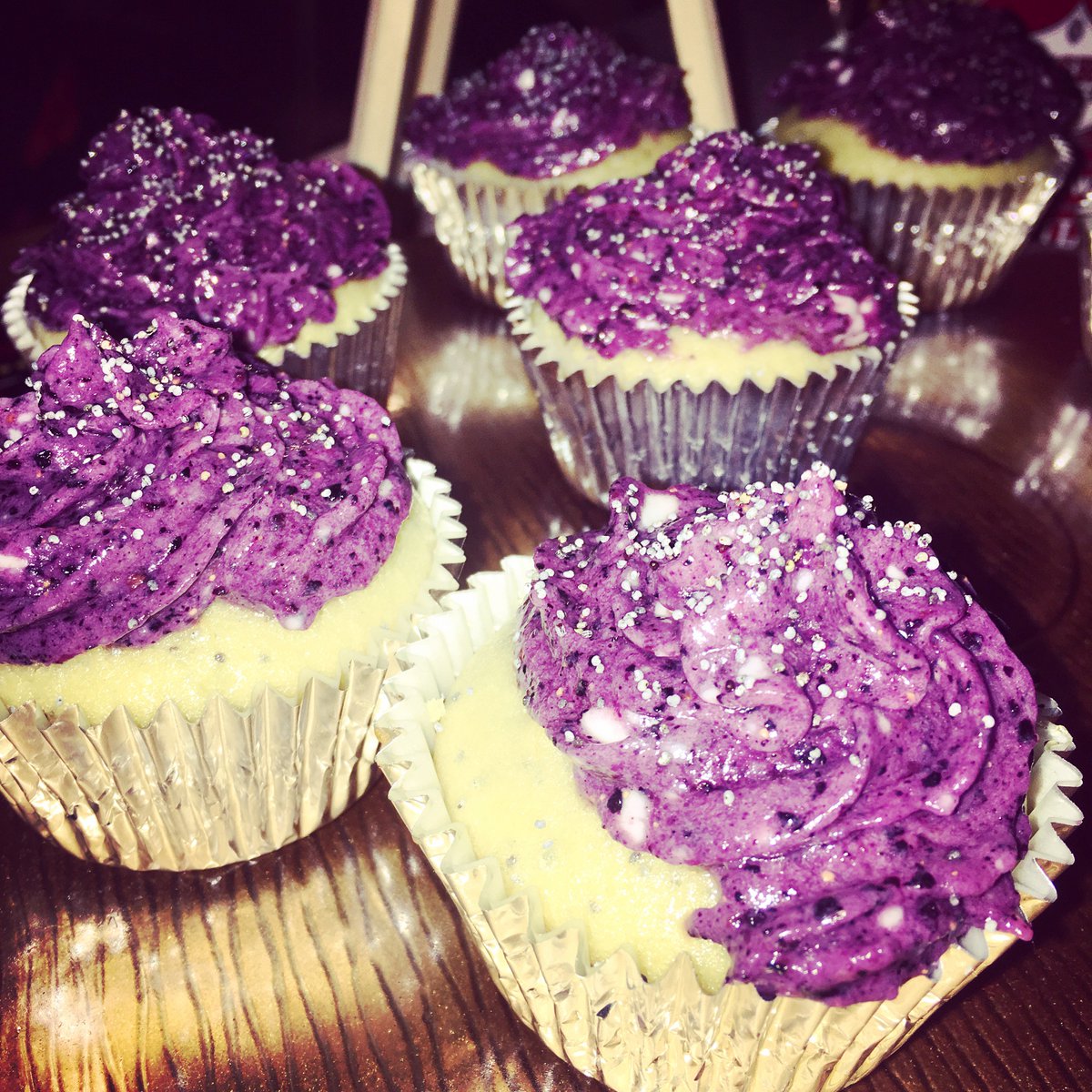 Stickythaico's tweet photo. 💨➕➕➕➕➕✨😈 Here are our Rx Lemon Poppyseed Cupcakes with a Lemon Curd filling and Blueberry Cream Cheese Frosting. Topped with more Poppyseed! https://t.co/I09iRYeJNq
