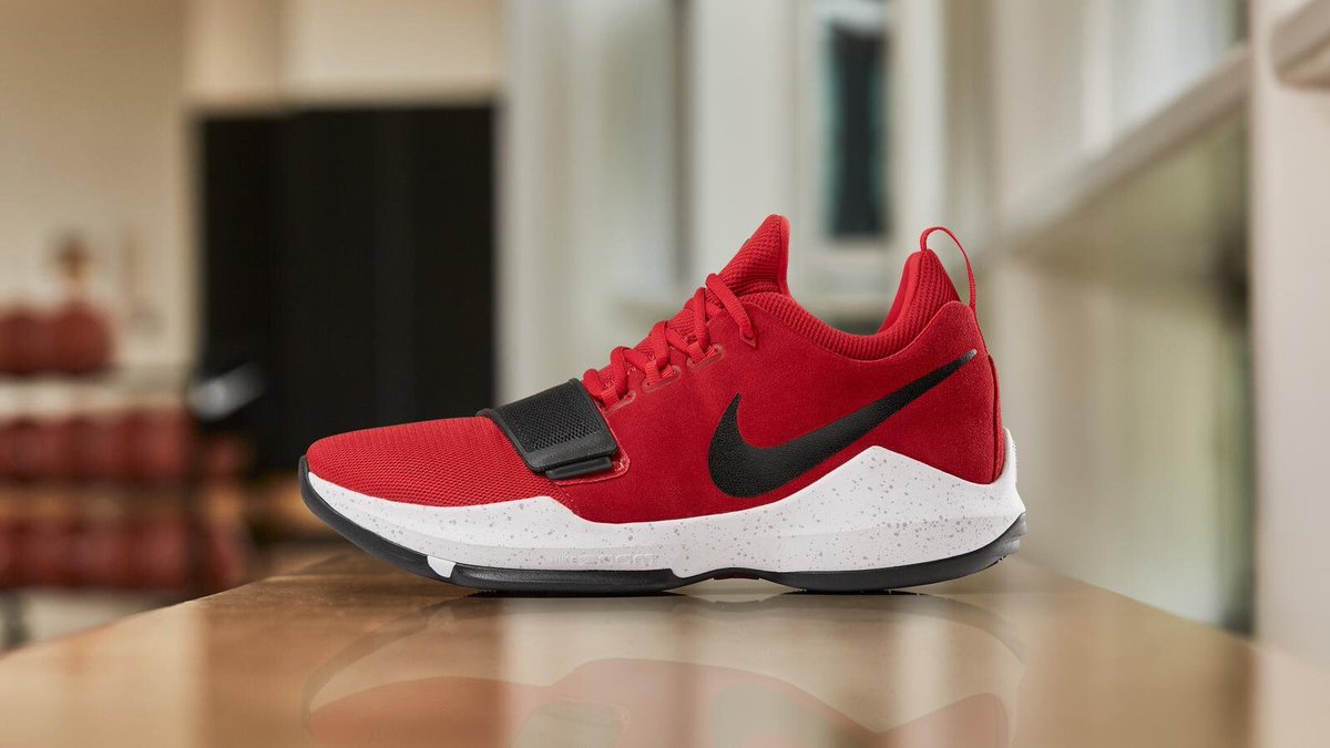 RodneyTerry's tweet photo. Our guys are really excited to wear the Fresno State PG1s this season! Thanks @Yg_Trece! https://t.co/ULDgYlIwkN