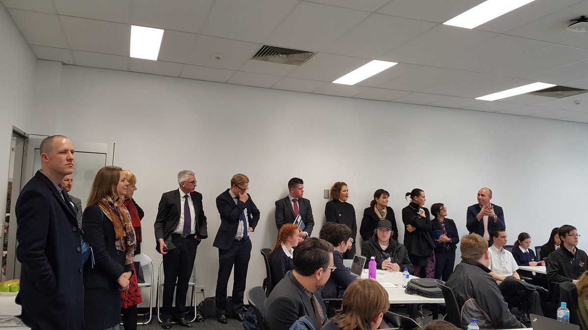Skyliemass's tweet photo. Ed State Board visits Microsoft Chat Bot-a-thon with students from @BanyuleNillumTS &amp; @WhittleseaTS, hosted @melbourneinnova #techinc #STEM https://t.co/6oGst6wRxk