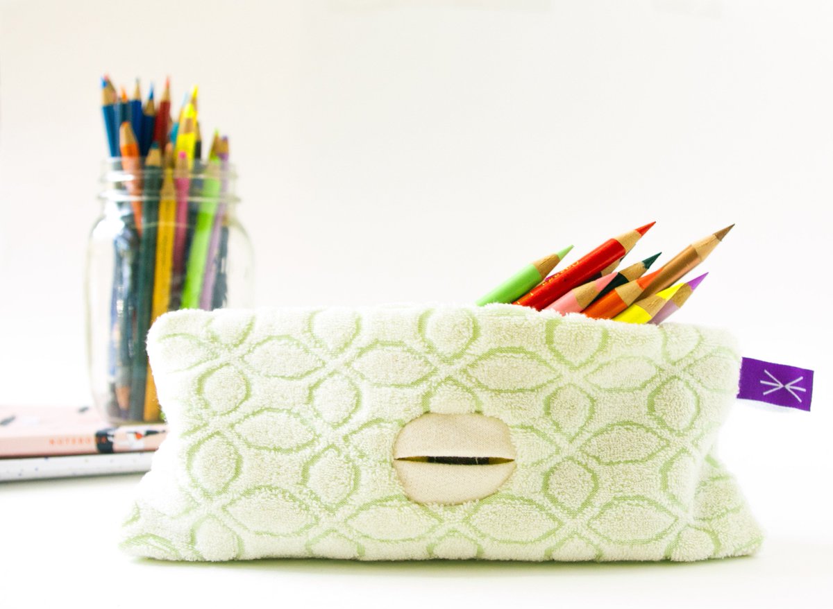 On se prépare pour la rentrée avec nos nouveaux étuis à crayons :D
#rentrée #backtoschool #étui #pencilcase #crayons #Montreal