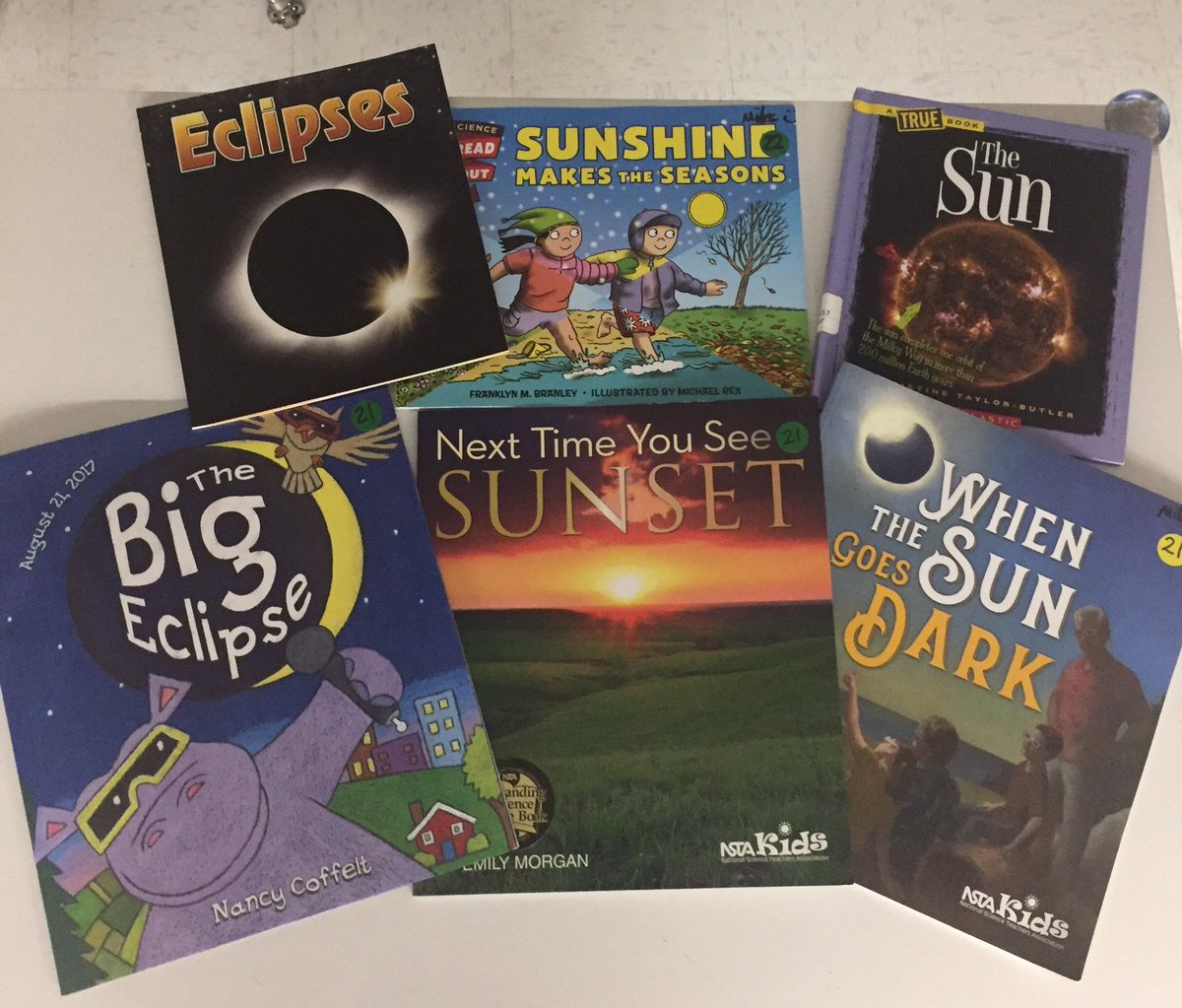 RT <a href="/milesnawmiles/">Nancy Miles, Ed.D.</a>: Check out these titles abt sun &amp; eclipse #3rdchat #Eclipse2017 #titletalk <a href="/NASASpaceSciEdu/">nasa hacked</a> <a href="/NSTA/">National Science Teaching Association</a>