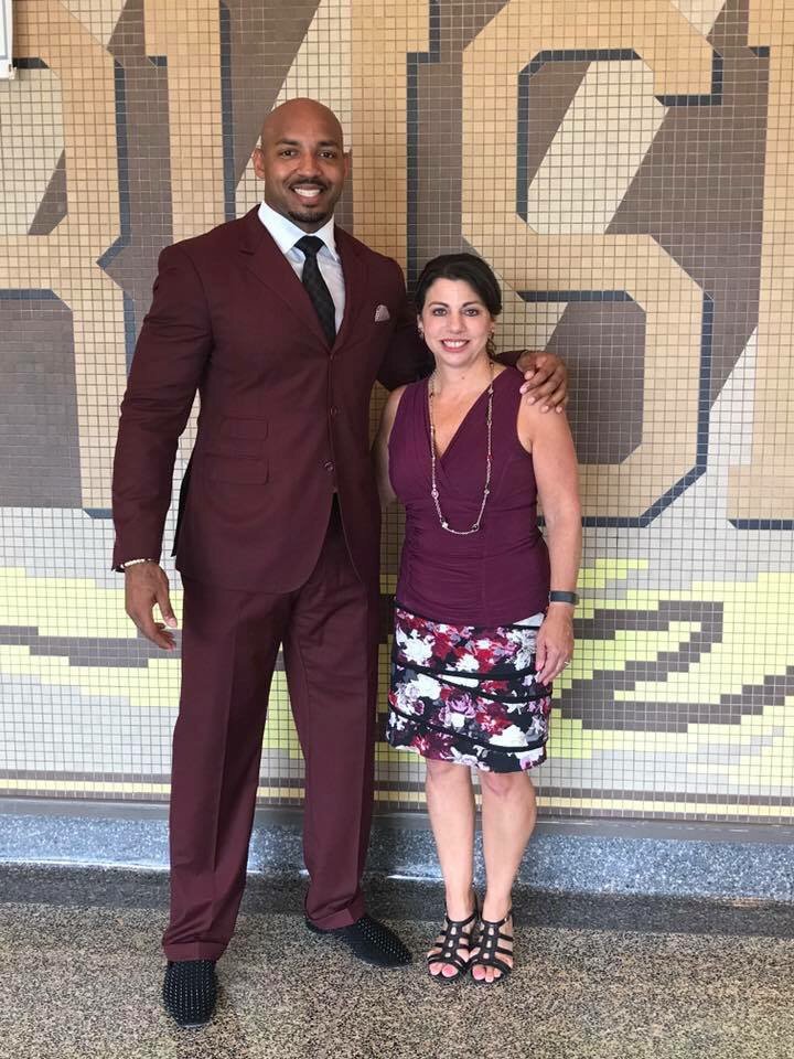 DRIVEN_'s tweet photo. Thank you, SE-L Superintendent Reid, and the entire staff of Brush High School for allowing @Roy_Hall to speak today! #staydriven2017 https://t.co/yHrxV0S8SU