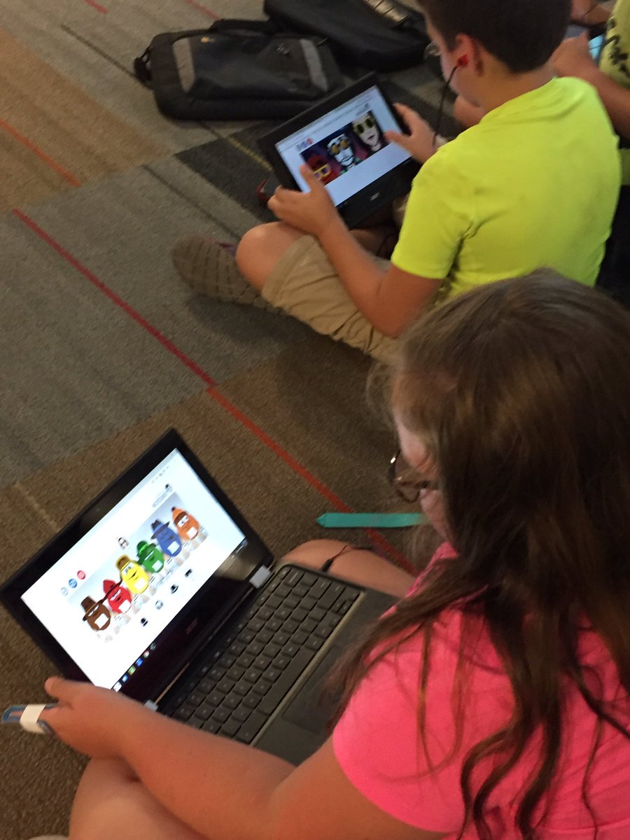 EISMusic's tweet photo. Fifth graders have fun composing with M &amp; M's today in music! https://t.co/ePODibUo5a