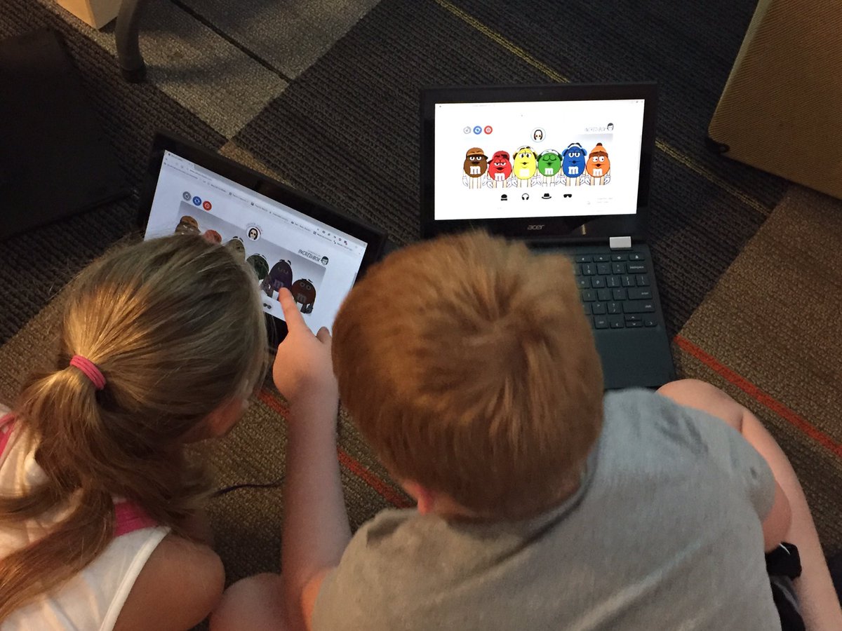EISMusic's tweet photo. Fifth graders have fun composing with M &amp; M's today in music! https://t.co/ePODibUo5a