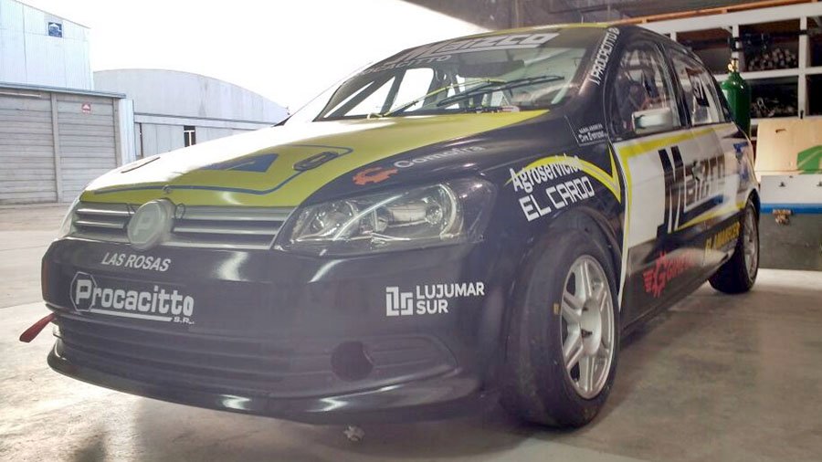 Apat_TN's tweet photo. ¡Trabajos finalizados! Les presentamos el VW Gol Trend de @IProcacitto, con el que estará presente en el #TNenLaPampa https://t.co/o4F1WEg448