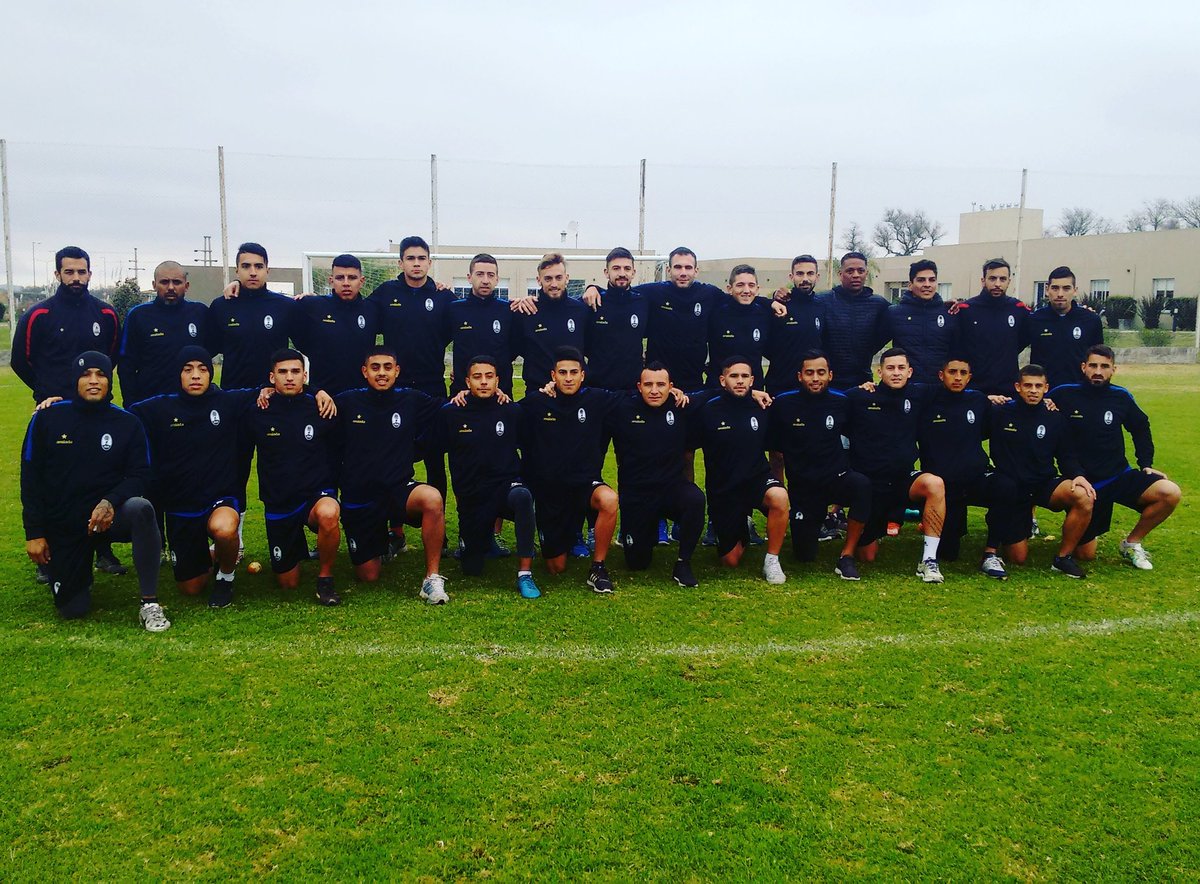 Señoras y Señores, basta de palabras. Ya en viaje al estadio, nos invade la emoción, el proceso va por dentro. Vamos #Atlas carajo!!!