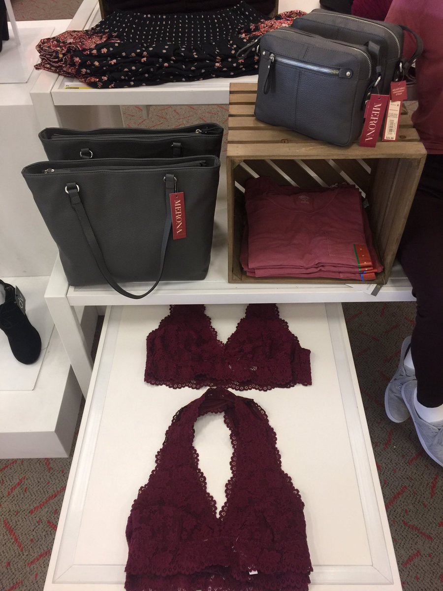lexus_kilgore's tweet photo. Serving some monochromatic realness with @VML_AdrianLeigh today β€οΈπβ€οΈπβ€οΈ #styleAtTarget #VMLstyle @AdamWetzel4 https://t.co/tpqDIE3Iae