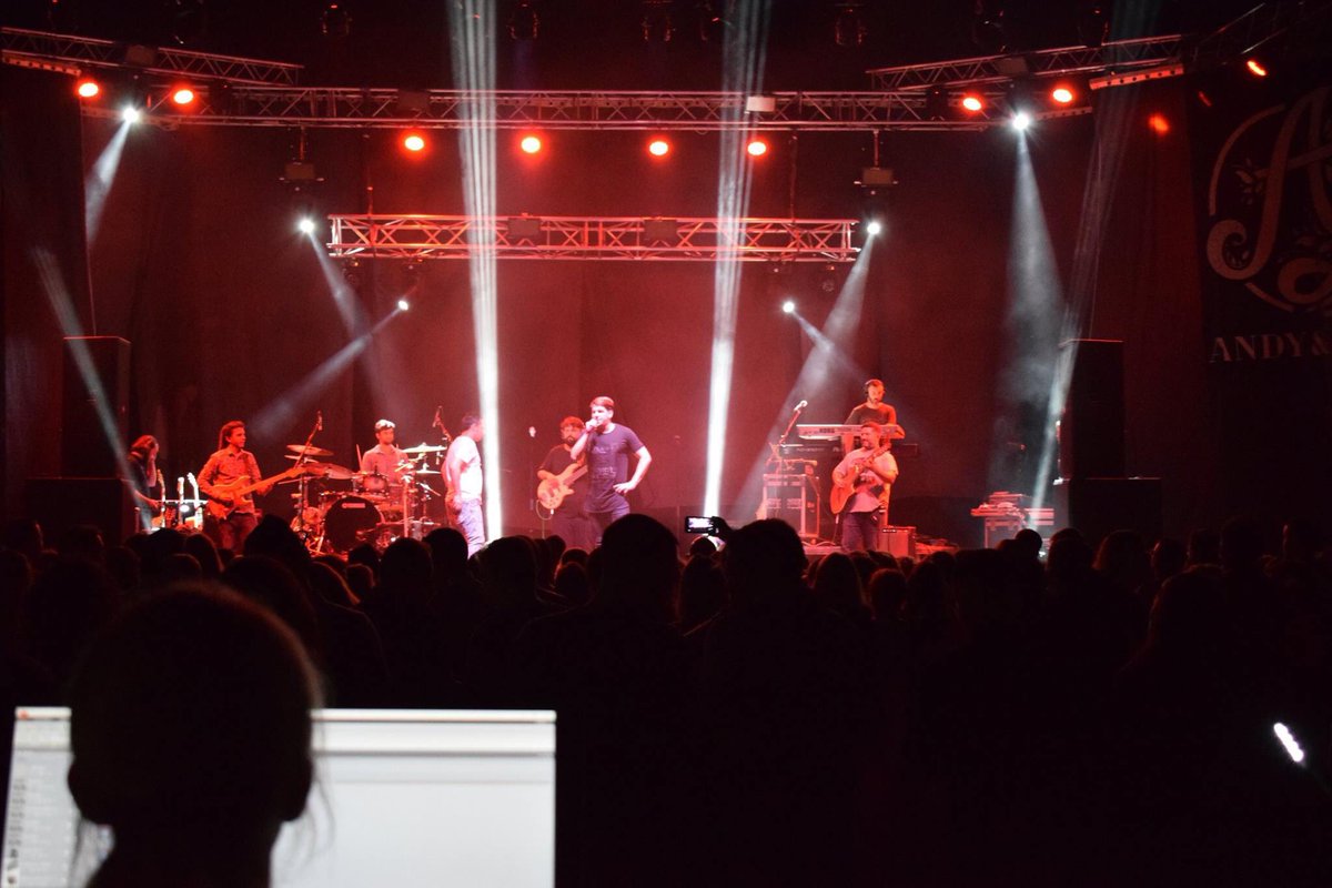 BlasterSound1's tweet photo. Acaba el finde del gran concierto de @_AndyyLucas_  aqui os dejo algunas fotitos https://t.co/rxoUpL5fgE