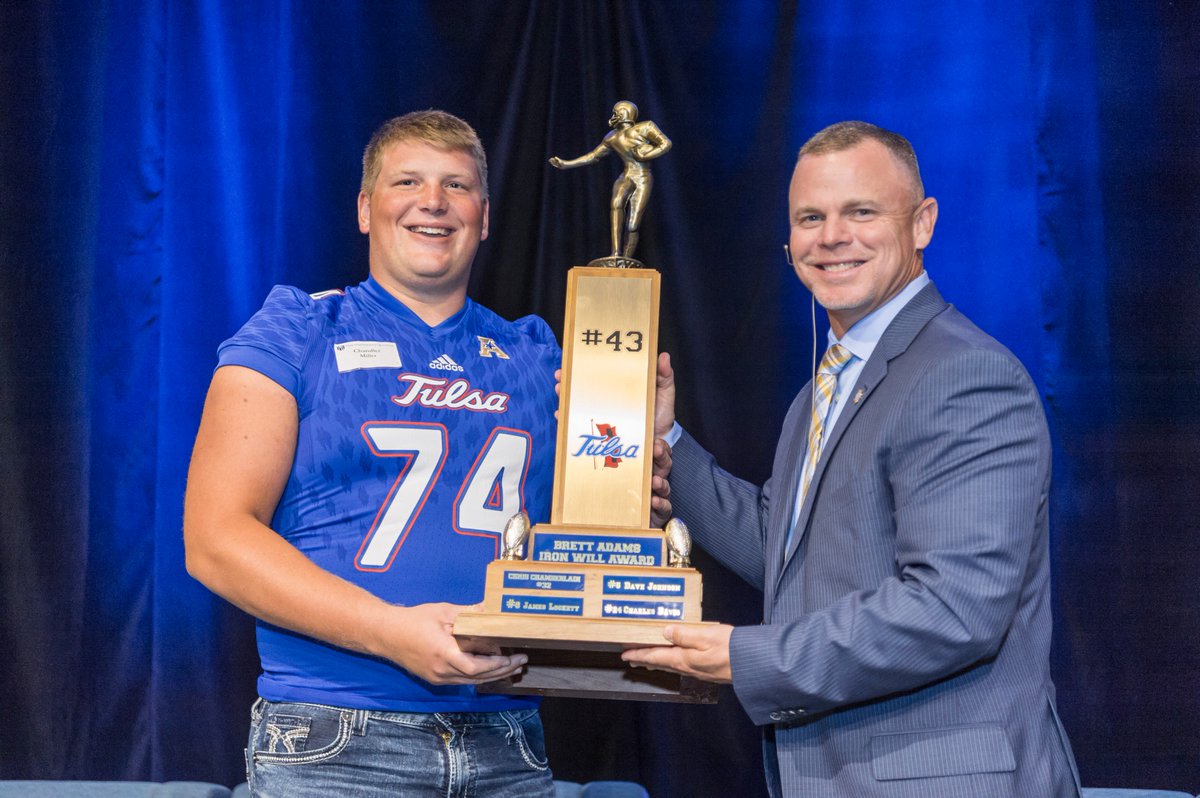 TulsaFootball's tweet photo. 📸 Congratulations to Chandler Miller, this year's Brett Adams Iron Will Award winner!

#ReignCane | #ForOurCity https://t.co/07zYcNEPlg