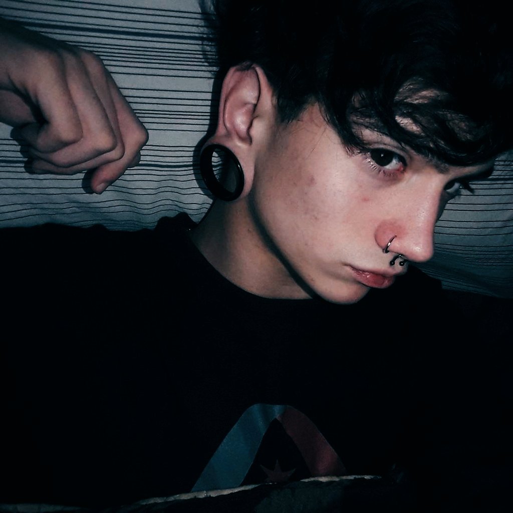 Smoking that gas, gone off that xanny, she on the powder