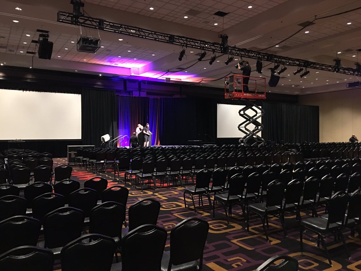 WyrickMagic's tweet photo. It was an honor being the Keynote Speaker @NCRA 2017 National Convention in LasVegas ! https://t.co/msstZVSmW7