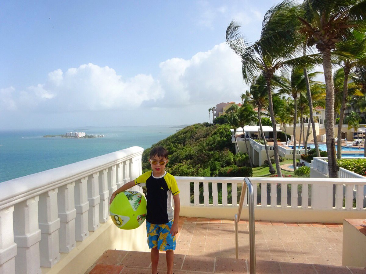 WellTraveledKid's tweet photo. It's a beautiful day El Conquistador Resort in Puerto Rico! Perfect vacation spot for fun in the sun! #hosted @elconresort #elconsummer2017 https://t.co/y4lymmG3nE