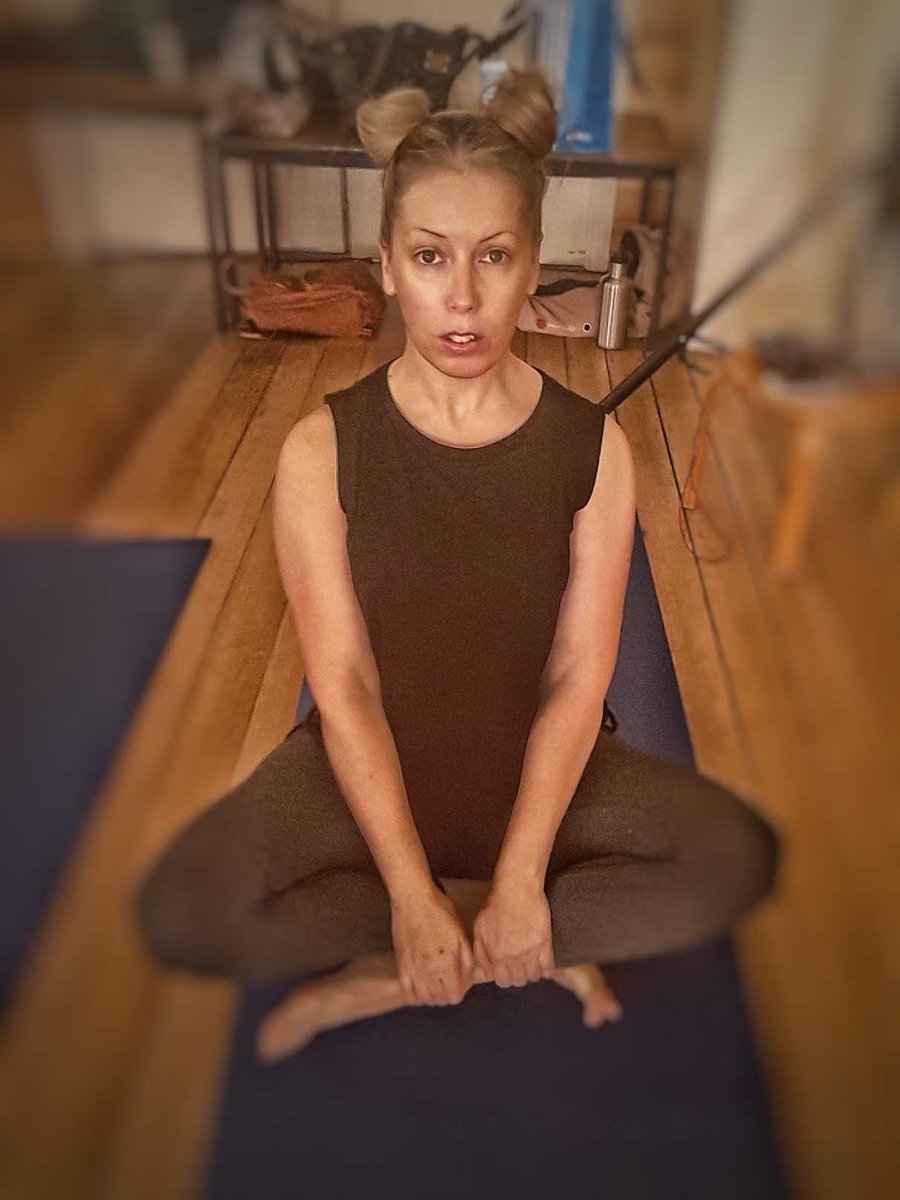 susana__lopes's tweet photo. Love hip hop music? Yoga??? Why not combine them together!!  Yogadizzle my shizzle!🤦🏻‍♀️https://t.co/svWBg1XwQA #yoga #blogger #lbogger https://t.co/07KL5gU4O1
