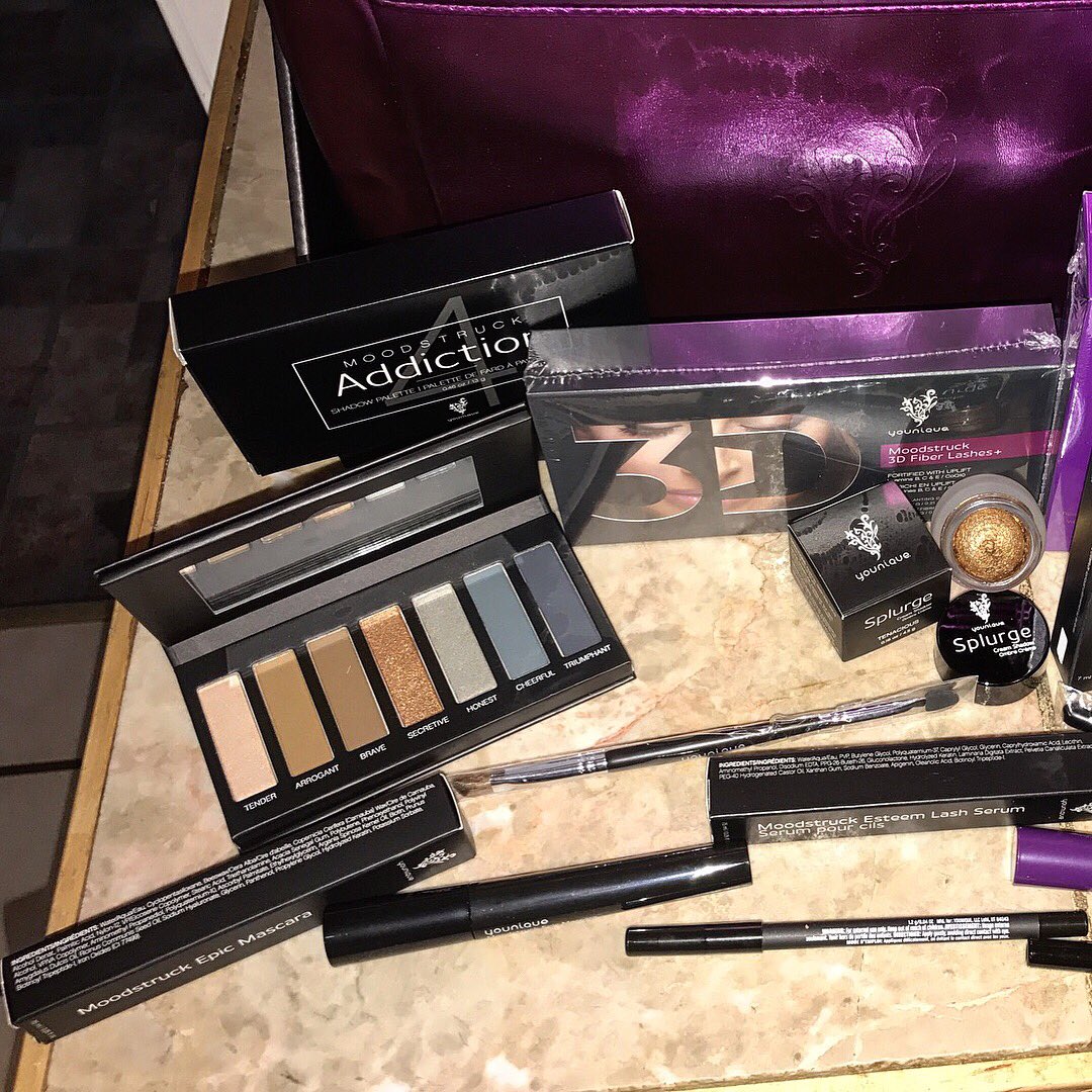 jbyounique's tweet photo. #makemoneyfromhome and receive amazing products like all of this for only $99 when you sign up!! 😍 #makeupgalore #makeuplover #makemoney https://t.co/4aLC7Vhou2