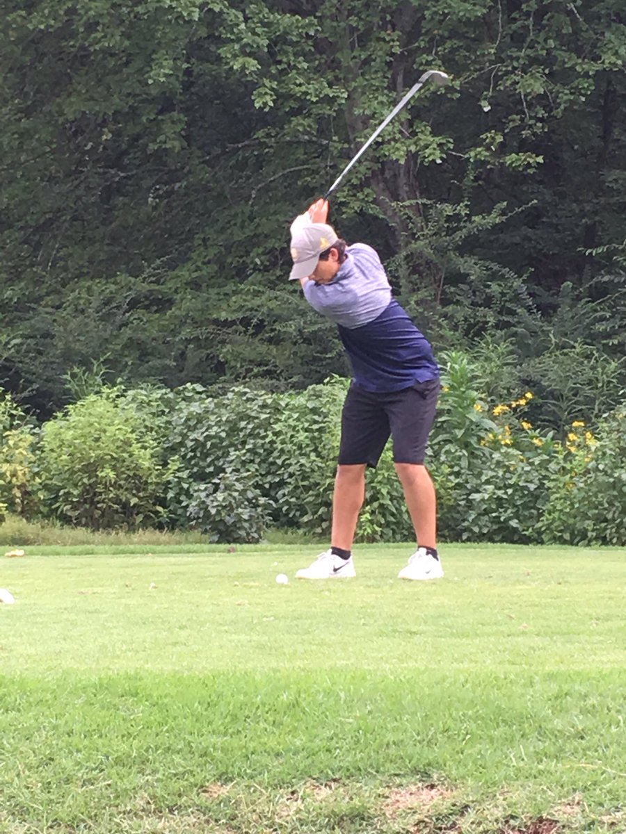 CoachStecker's tweet photo. Sophomore, Carter Mangrum fires one close on hole 7, two putts, and walks away with par. #parisgood https://t.co/zdpsvqRnfU
