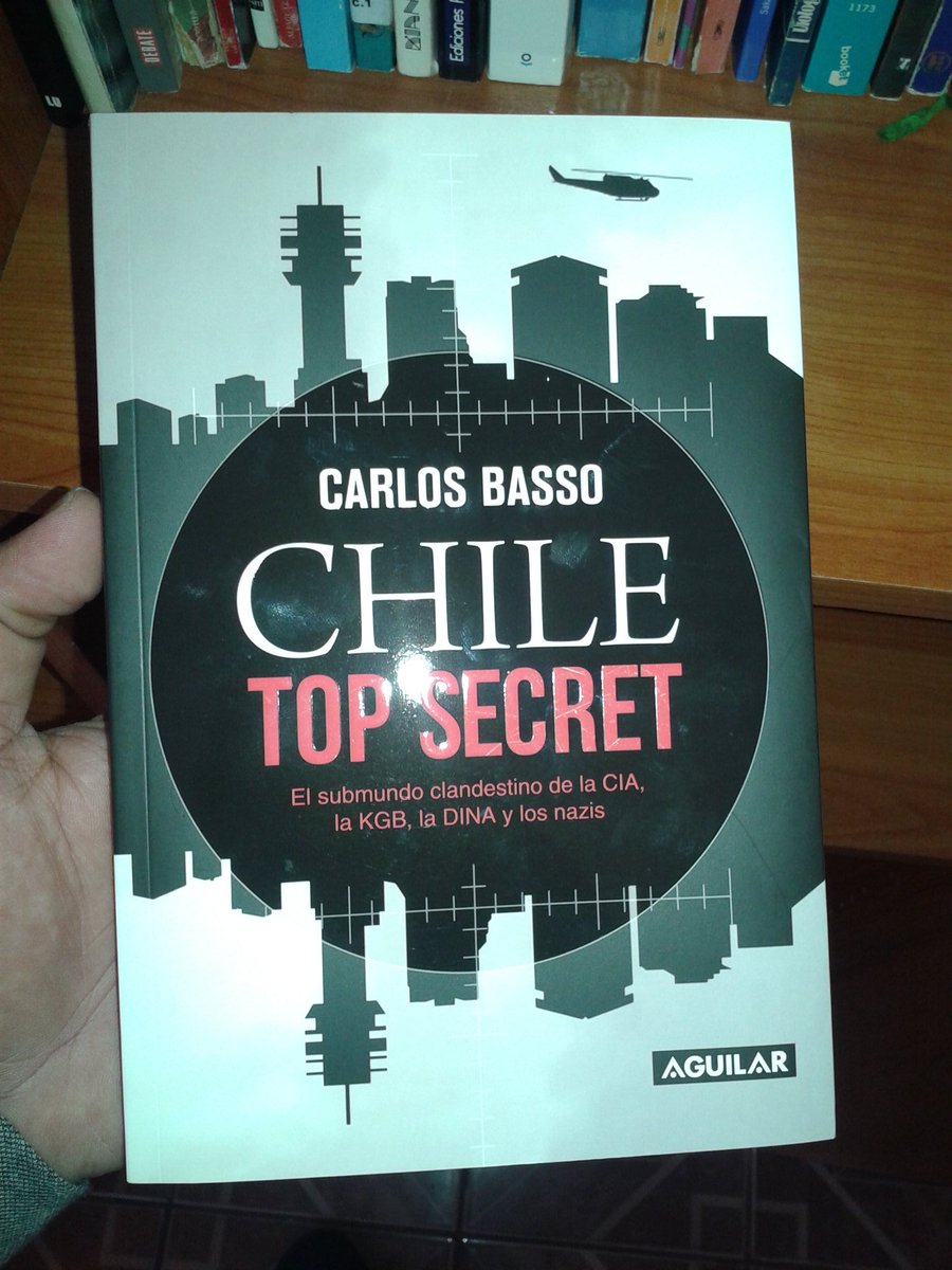 migeli5imo's tweet photo. Leeré este #libro de @cbassop #ChileTopSecret la intro de ve buena https://t.co/vqDu0z88T5