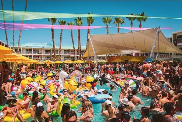 DrinkPARTYAID's tweet photo. #PoolPartyGoals π¦π
Share with your squad!
---
π· shared via @SplashHousePS https://t.co/5KROSkP8LD