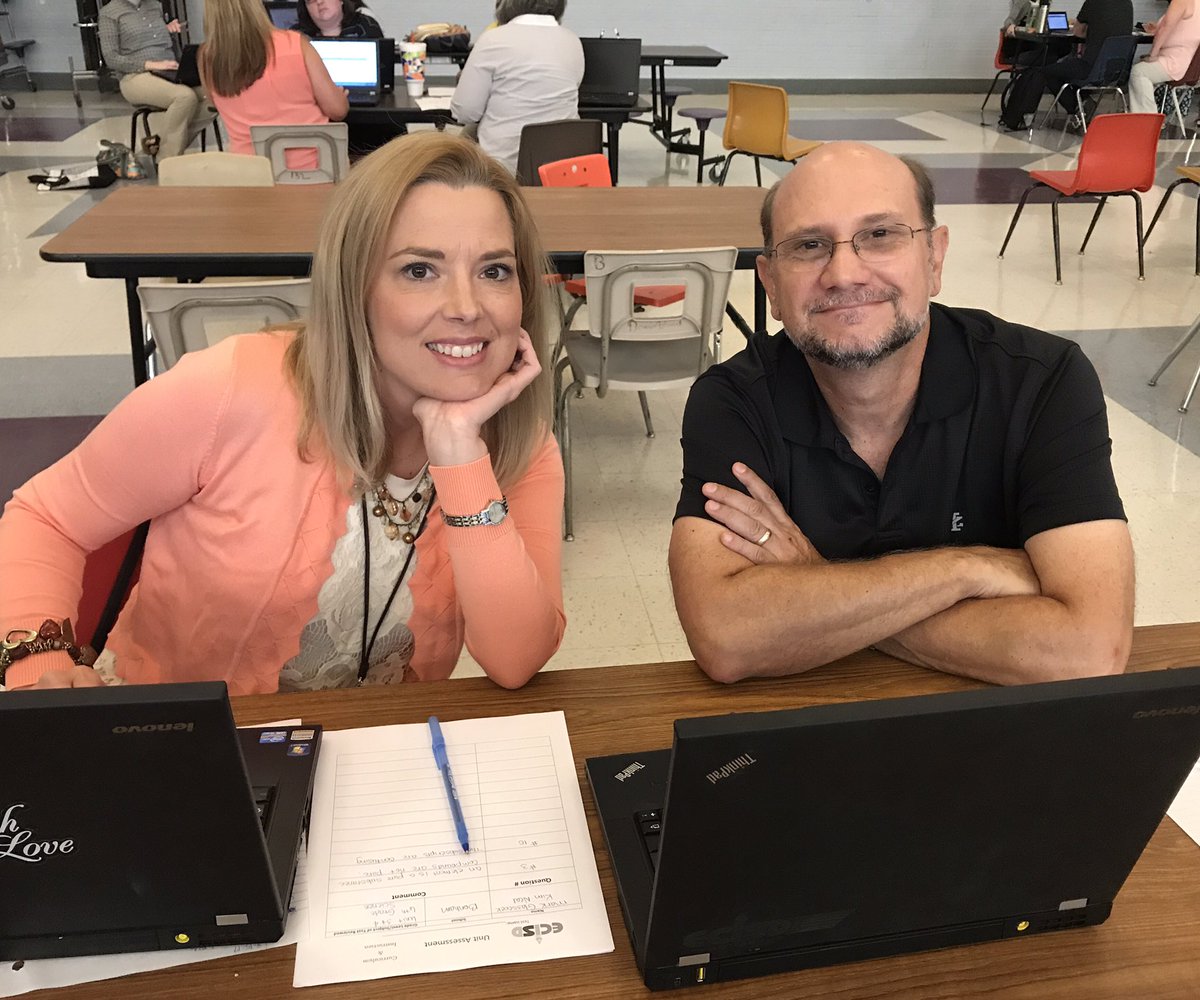 _Fulton_'s tweet photo. Vetting Tests and sharing activities in Onedrive @BonhamOwls @CrockettColts @ashbryant83 #ecisdpd https://t.co/b4euyvQAJN