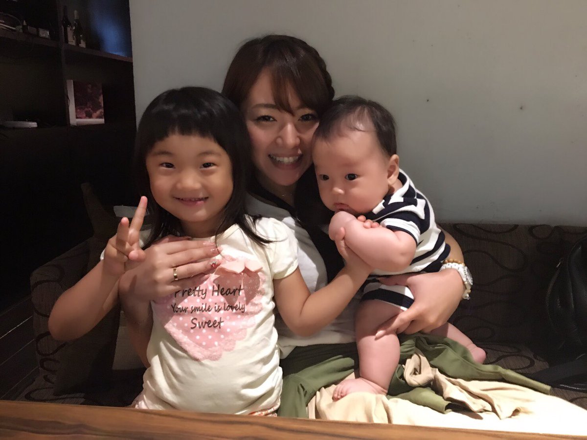 椎名歩美 En Twitter 北海道に住む友達に会ってきた なっちゃんはしっかり者のお姉ちゃん りょうちゃんはよく笑う表情豊かな子 次会える時はもっとお姉ぇさんお兄ぃさんになってるのかな あべさん みっちー ありがとう