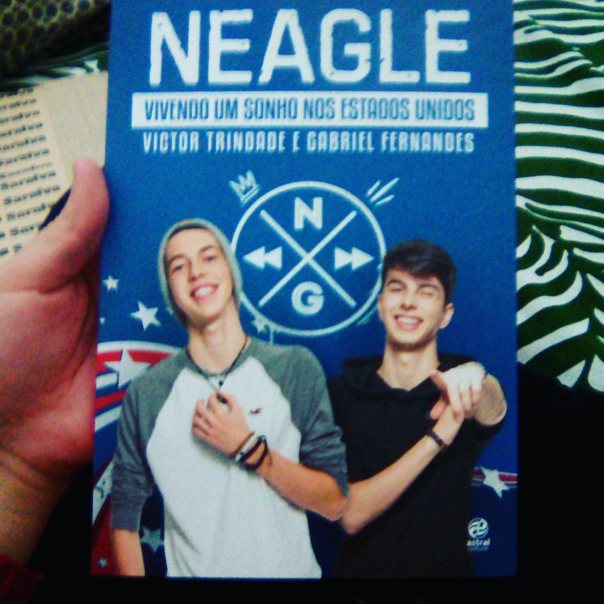 dudah_neagle's tweet photo. Estou tão feliz 😍❤❤❤😘 #neaglebook @EagleTrindade @gabrielneox_ https://t.co/CY1dK1a3WW