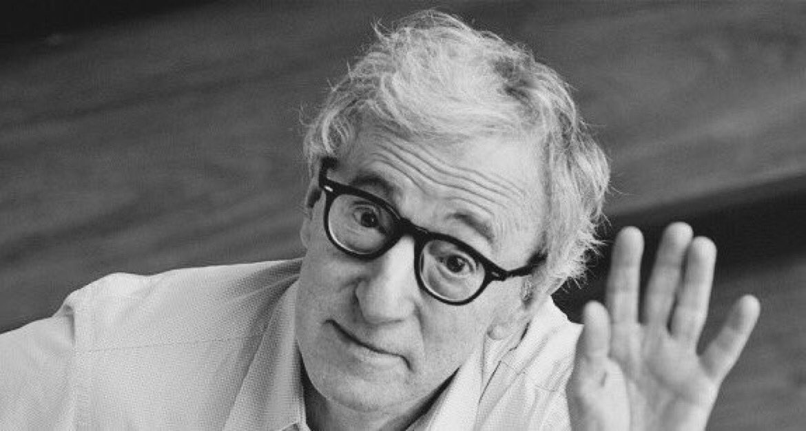 تأكد ان صمتي   ليس ضعفاً 
ولكنه  ارتقاء لم يدركه عقلك بعد ..
-
-وودي آلن