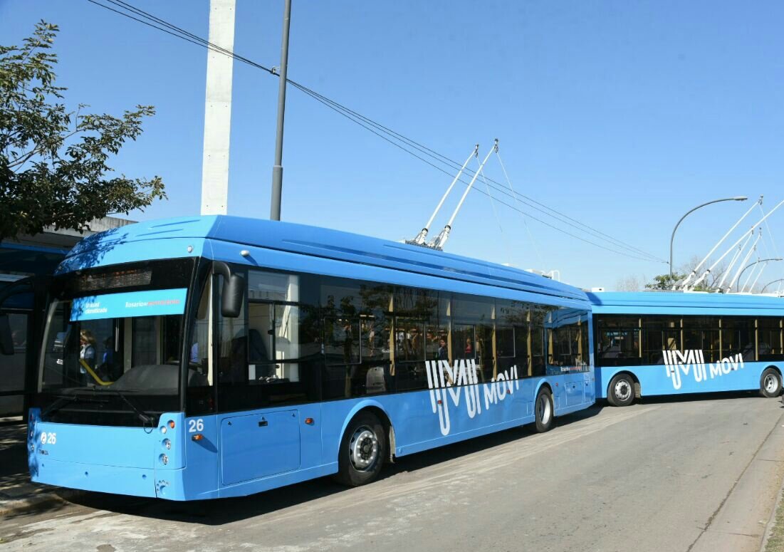 MonicaFein's tweet photo. A un mes de su puesta en funcionamiento la #lineaQ llegó a los #100mil pasajeros. Gracias a los usuarios por elegir el transporte público! https://t.co/qvw2LpHYtO