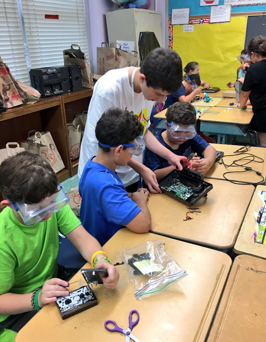 DonnaRGross's tweet photo. Operation Keep Out putting our spy skills that work!  Day 2 was a success! @OSDinvents @CampInvention https://t.co/w56FYXgDjO