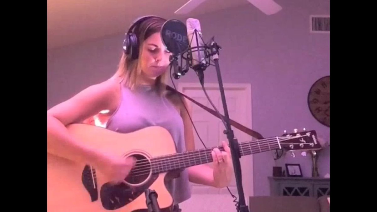 BEricksonMusic's tweet photo. posted a cover of #Torn by miss @natimbruglia on my facebook page /brennaericksonmusic 😘 go listen https://t.co/y8JXKyIjVj