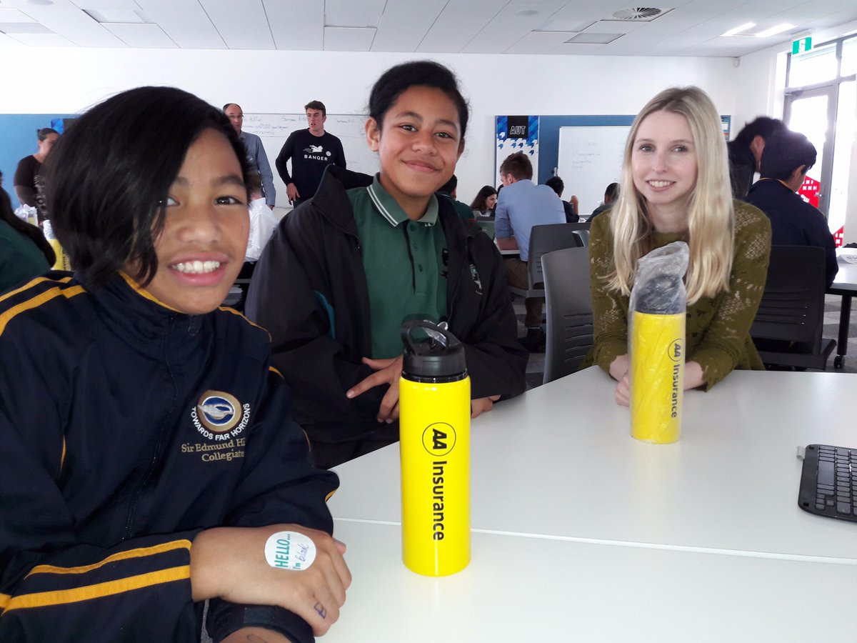 youngentnz's tweet photo. Great to have so many members of #ICNZ mentoring our students. Thanks Lizzie Furnell and #AAinsurance. Loving #moneyweeknz https://t.co/fLlts72rIp