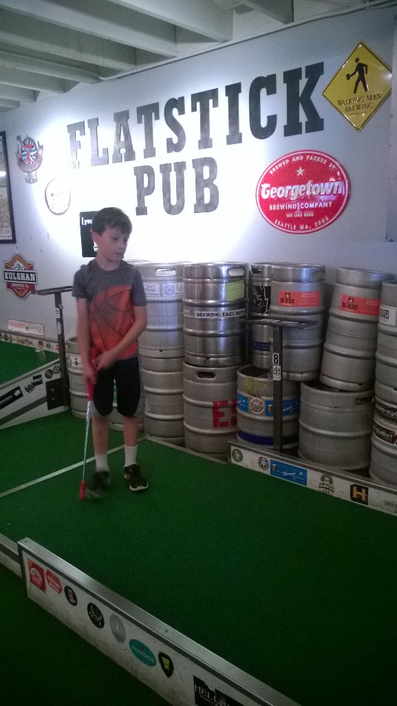 DarrenGehring's tweet photo. Some family fun ... #FLATSTICKPUB #GOODWORKREVIEW #GGISCOOL https://t.co/7eTiyLWuLC