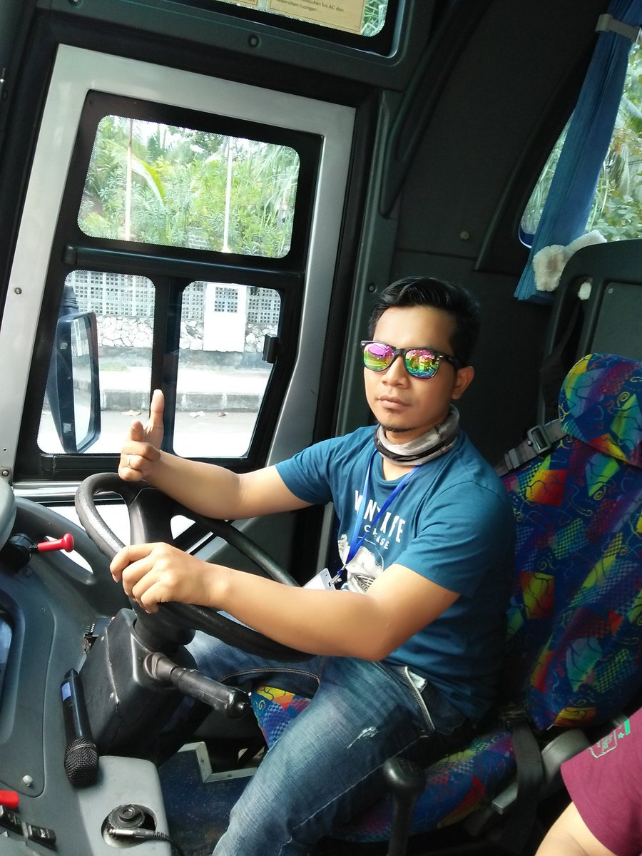 artaerick982's tweet photo. Hahaha https://t.co/sUarjenGEF
