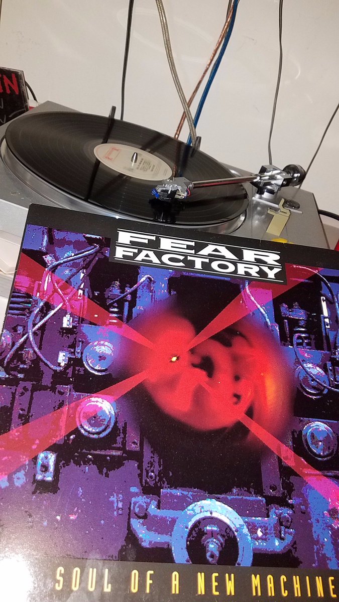Stonebreaker666's tweet photo. #NP #vinyl Fear factory 'Soul of a new machine' what's on your TT?? https://t.co/iqZap3QOwf