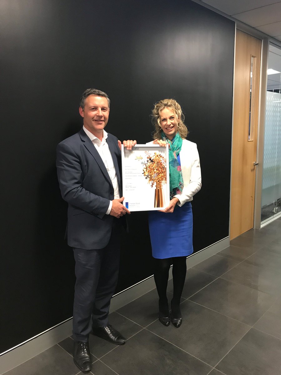 We met Brydie Hill at <a href="/AirNZCareers/">Air NZ Careers</a> in #Wellington to hand over the Randstad Employer Brand Research certificate today, congrats! #REBR2017