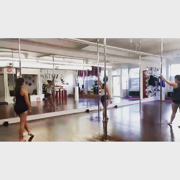 Vertika Pole Fitness tweet media