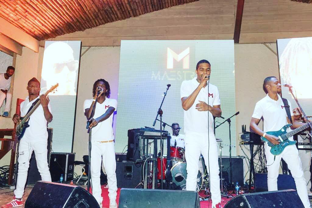 T_Ansyto's tweet photo. @leflorville #maestro #djazzlalage #sumfest2017 https://t.co/eb57JZc5XD