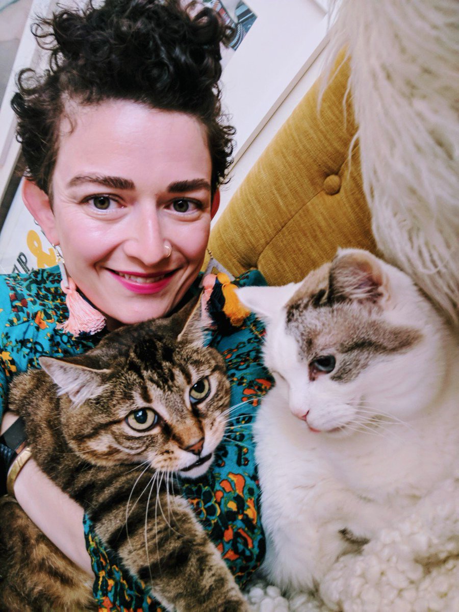 adriannegraphic's tweet photo. A week of firsts, including Atmosphere, solo birthday fun and nakedness → https://t.co/TIoAkRwrgD https://t.co/mFpyfcLjCC