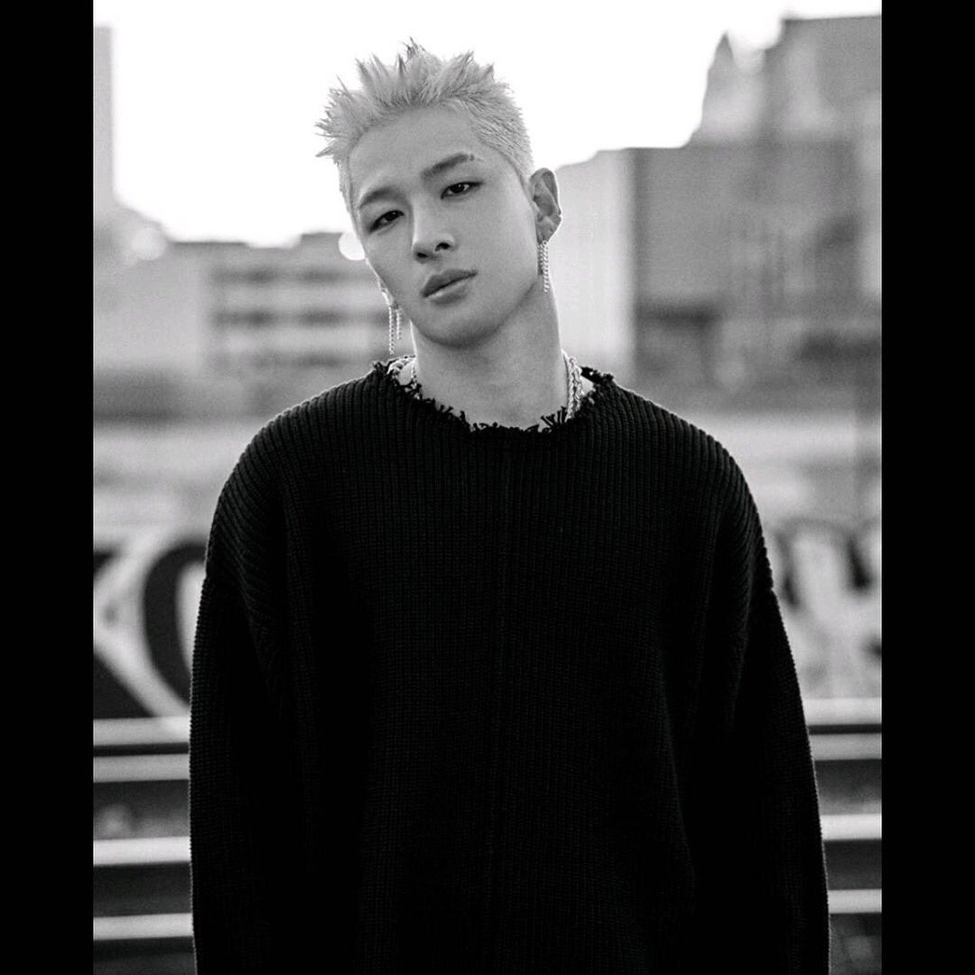 d7thsense_'s tweet photo. 170806 fromyg's instagram:
#TAEYANG #태양 #WHITENIGHT #백야 #白夜 #NEWALBUM #2MVs #RELEASE #TODAY #드디어오늘 #고생했다영배야#20170816 #6PM #YG https://t.co/sVmFjOAMnE