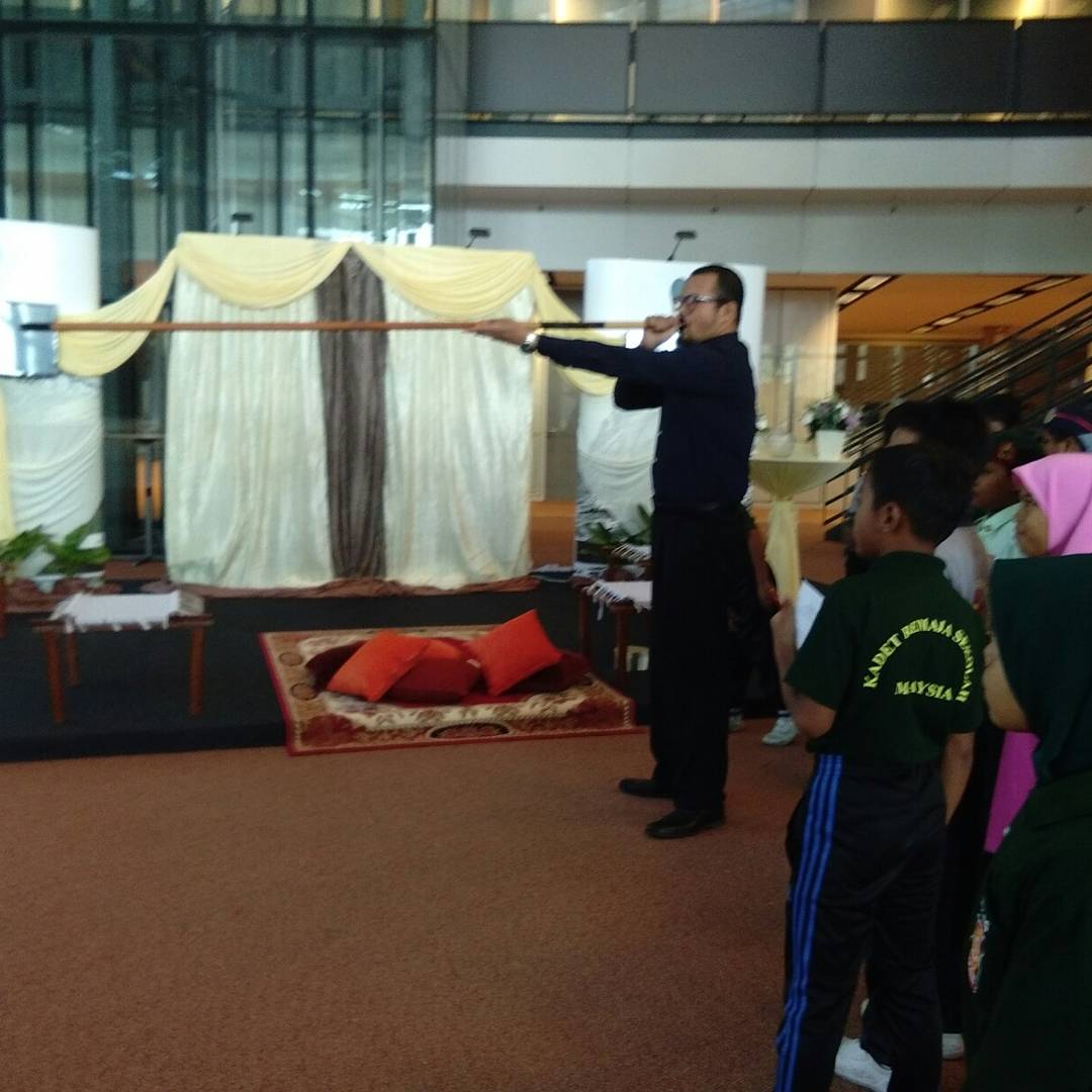IRCUTP's tweet photo. Welcome SK TRONOH @ IRC for PAMERAN WARISAN KRAF TANGAN PERAK

#utp #warisan #perak #labusayong #batik #kraftangan #malaysia https://t.co/Qzq1tJXS8W