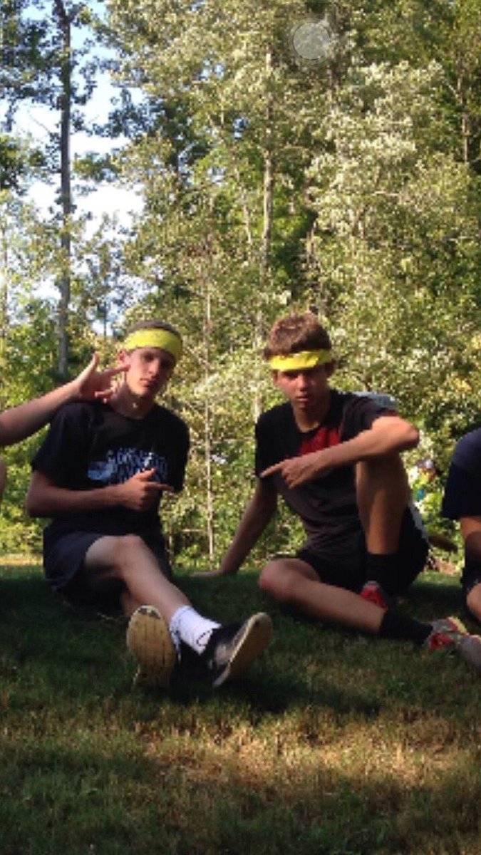 gav_chambers's tweet photo. Happy Birthday to my boy @j_rhodes6. You suck at baseball, glad I can say that I've beaten you @ a home run derby. #imyourkryptonite https://t.co/YaQh5dip46