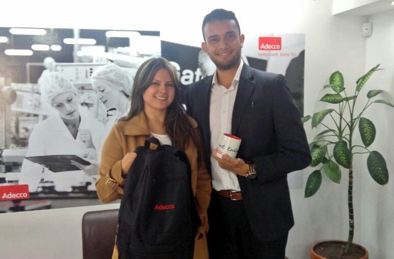 davidtr0121's tweet photo. Stopping by and visiting the @Adecco_Colombia family ๐ our KAM gave me a pretty Adecco coffee mug and she joined the #CEObackpackChallenge ๐ช https://t.co/Oxq74zvwXB